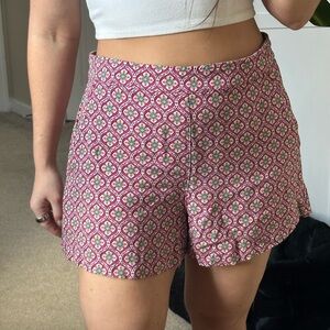 Old Navy Floral Pink Women's Shorts